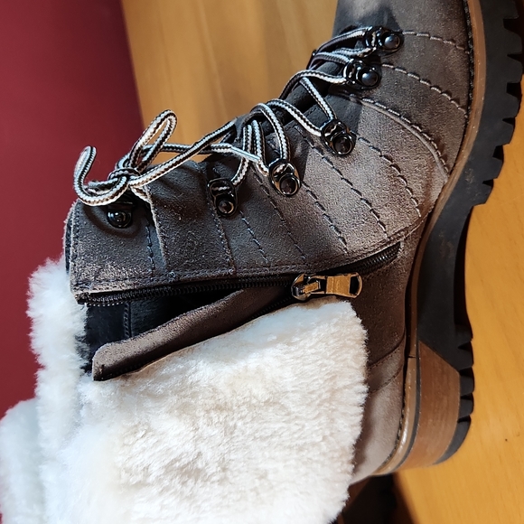 Fabianelli Suede Shearling Boots size EU 36 US 5.5/6 - Picture 4 of 9